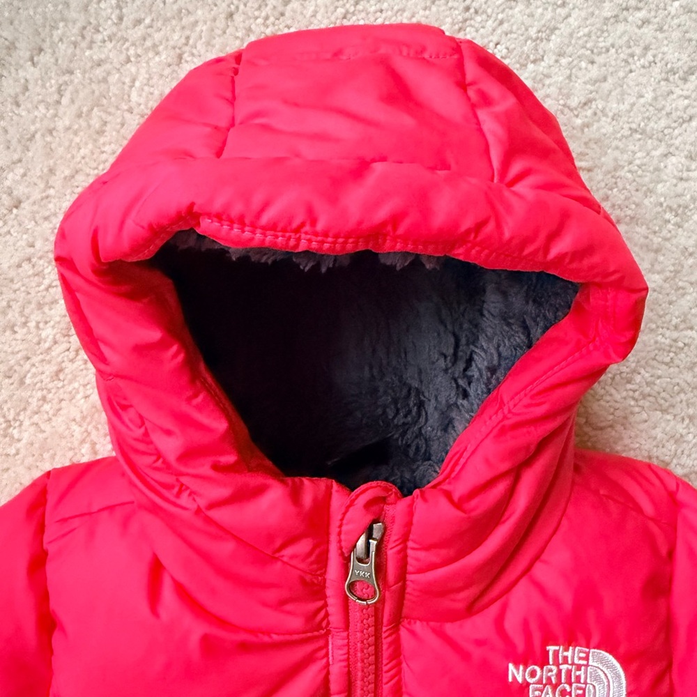 The North Face Toddler Red and Black Hooded Jacket - Picture 5 of 15
